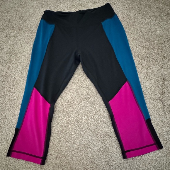 ZELOS Cropped Leggings in Size XL - Picture 1 of 4